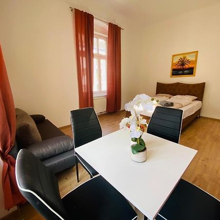 Deluxe Quad Room Dw Bécs Kültér fotó